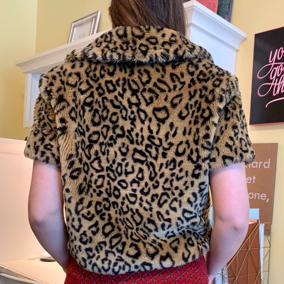 Y2K Furry Short Sleeve Cheetah Print Jacket - Picture 3 of 10